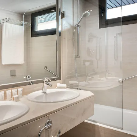Ac Iberia Palmas By Marriott Hotel 4*