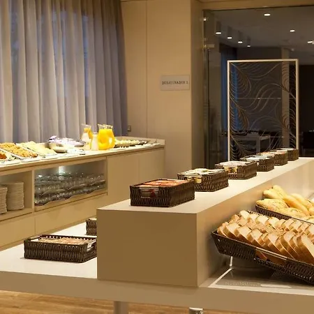 מלון Ac Iberia Palmas By Marriott 4*